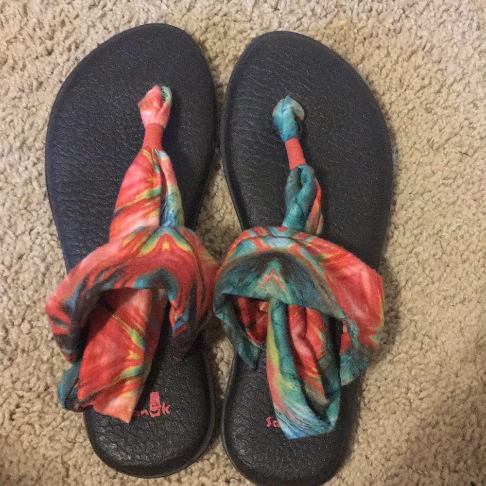 Sanuk sandals